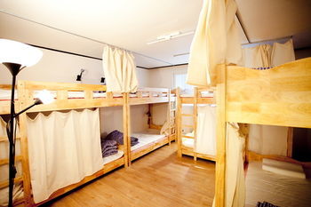 Crossroad Backpackers Seoul